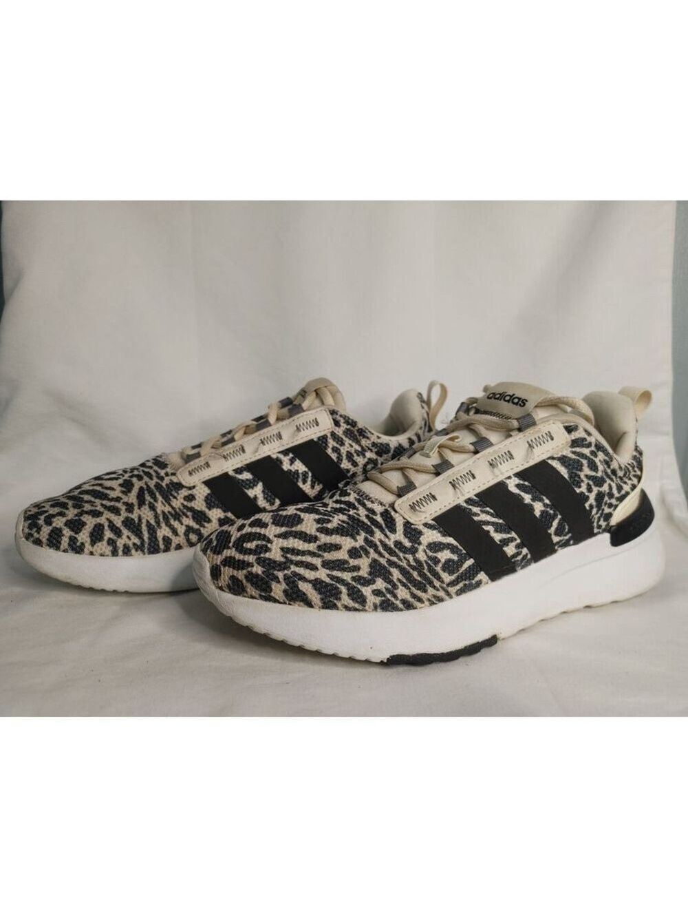 Women's Adidas Athletic GZ4681 Racer Shoes 5.5 Beige Black Leopard Print